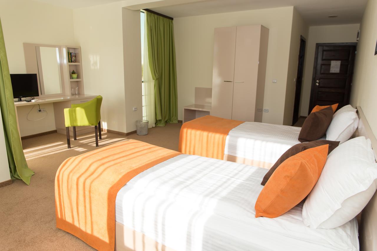 Hotel-Clinic Dr. Gechevi Pavel Banya Luaran gambar