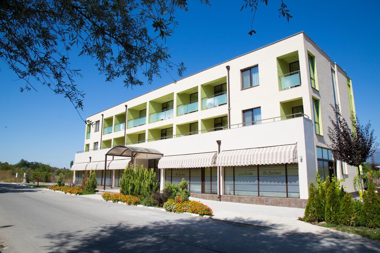 Hotel-Clinic Dr. Gechevi Pavel Banya Luaran gambar